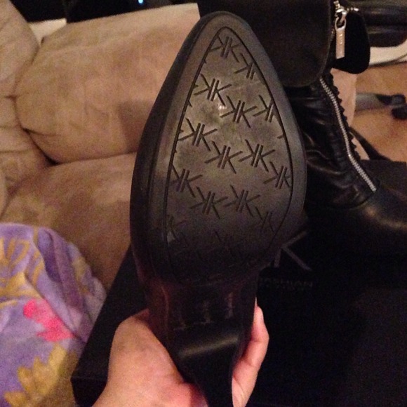 SALE 🎀🎀Kardashian Kollection boots 8.5 - Picture 3 of 4