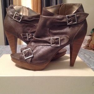 🎀RESERVED @curleysue🎀 Charlotte Russe booties!