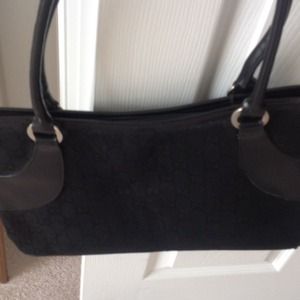 Fake black Gucci bag