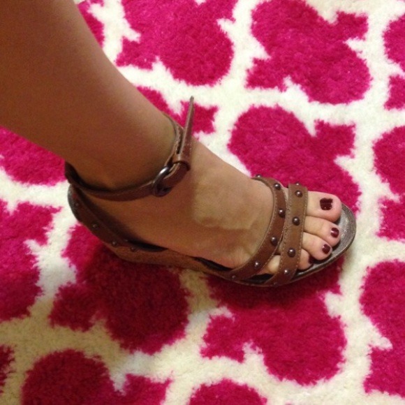 SONOMA HEELS
