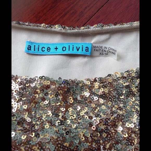 ⭐️Alice + Olivia Gold Sequined Peplum Top ⭐️ - Picture 2 of 3