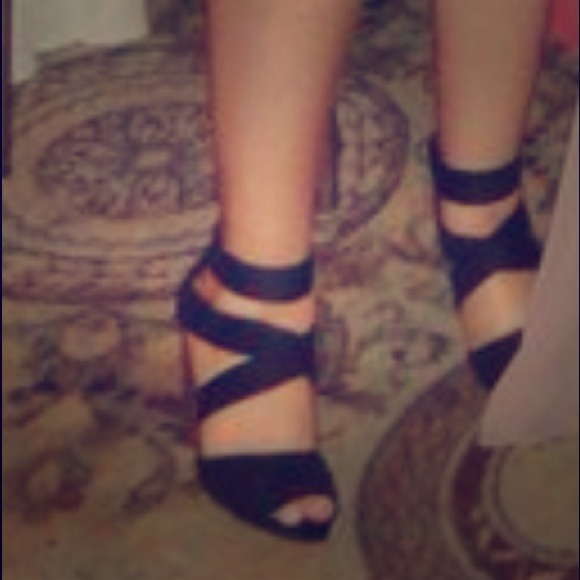 Black strap heel sandals H&M