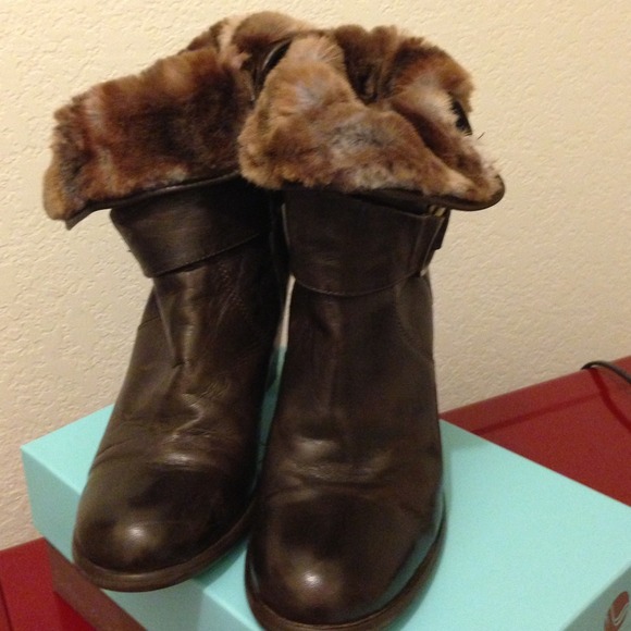 "Holiday SALE" - Meucci Boots