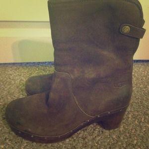 Brown dressy ugg boots