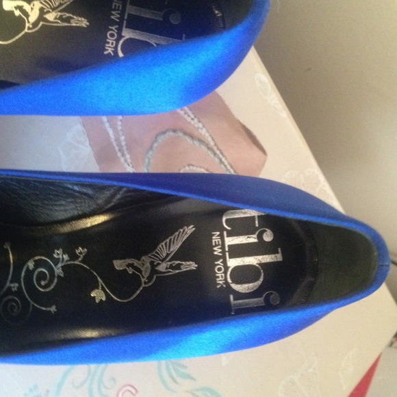 Tibi brand Blue satin shoes - Picture 3 of 4