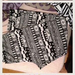 Plus Size Tribal Print Leggings