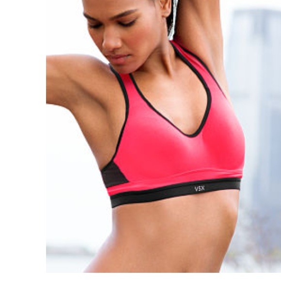 SOLD! NWT Victoria's Secret sports bra