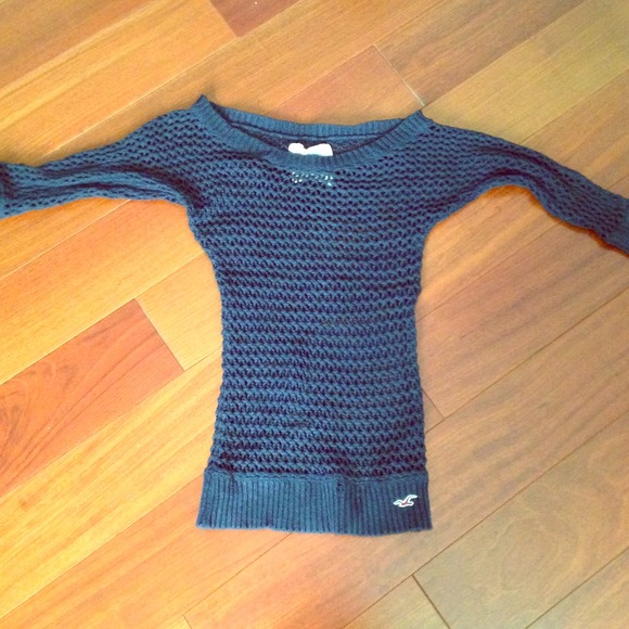 Hollister sweater