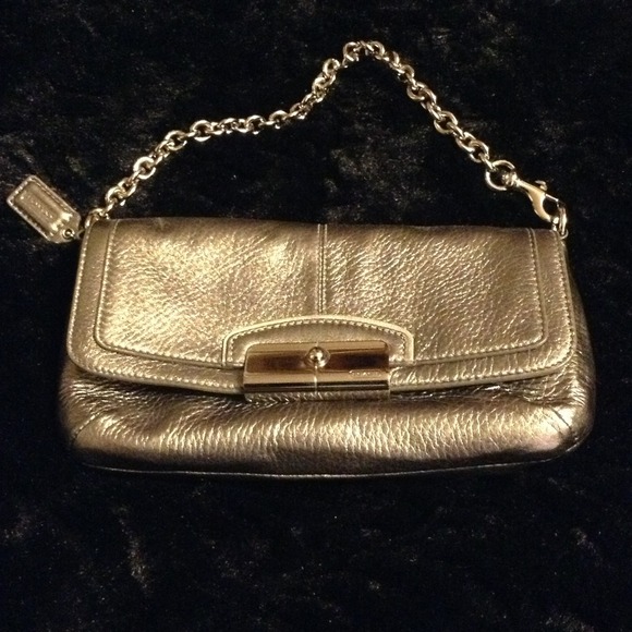 Coach Handbags - Coach small clutch bag