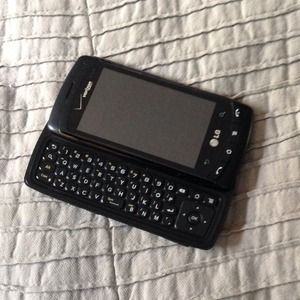 Verizon cell phone great condition & Spring color