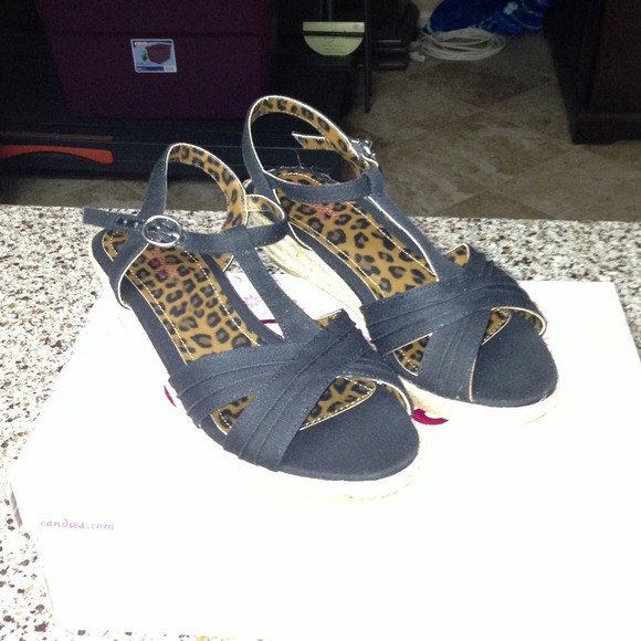 Black shoes