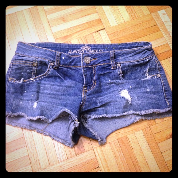 Super short distressed shorts sz 7 - Picture 1 of 3