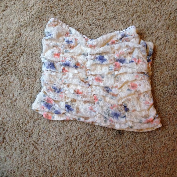 Strapless top