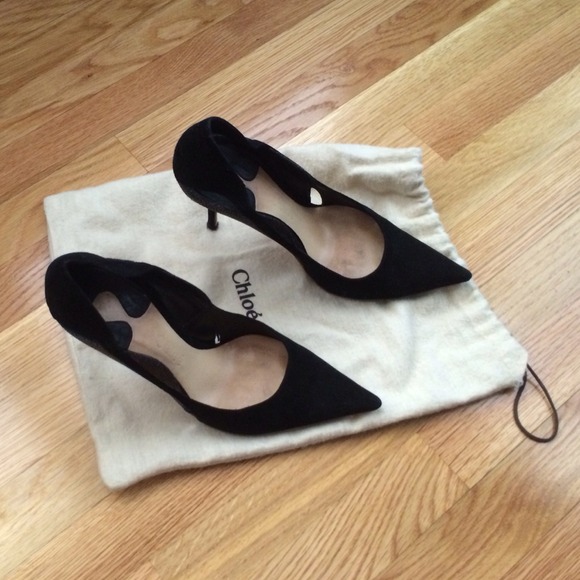 Authentic Chloe' pumps.