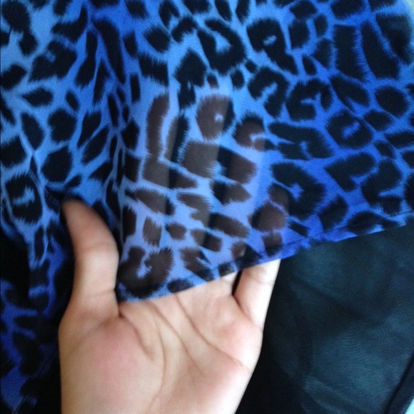 High-Low Button down - Picture 3 of 4