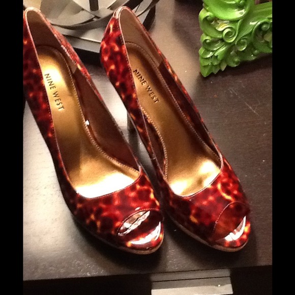 Dress Up, Cork Heel