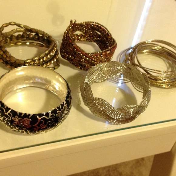 ✨Bangle Bracelets Bundle✨ - Picture 2 of 4
