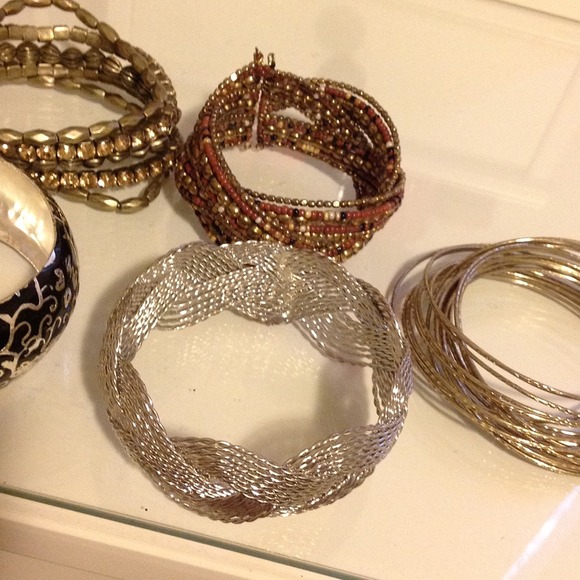 ✨Bangle Bracelets Bundle✨ - Picture 3 of 4