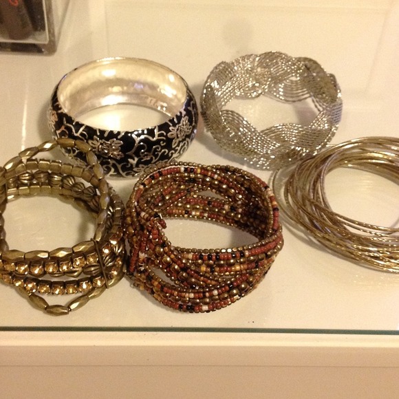 ✨Bangle Bracelets Bundle✨ - Picture 4 of 4
