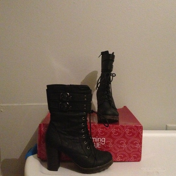 --On hold--- Sexy combat boots!! ---on hold---