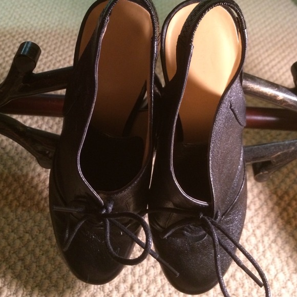 Nine West sling backs