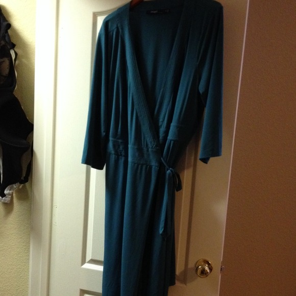 Plus size wrap dress NWOT - Picture 1 of 1