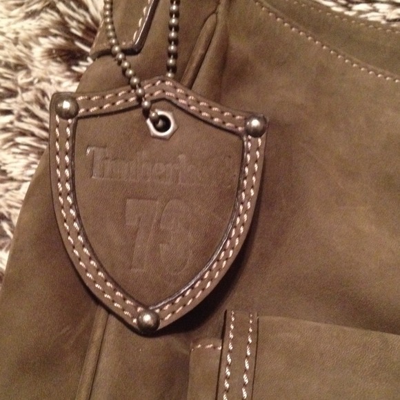 Timberland Leather Messenger Bag - Picture 4 of 4