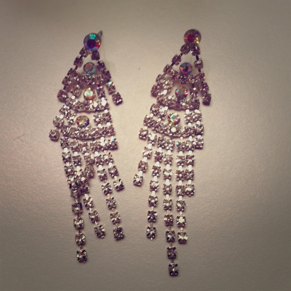 Sparkly earrings. No backs!!