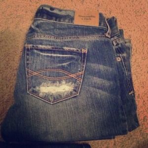ABERCROMBIE&FITCH JEANS!!