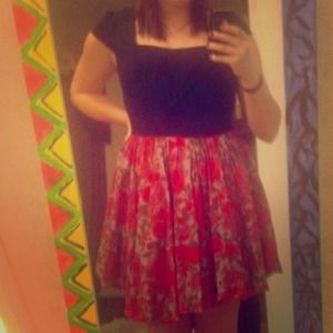 Black and Red Floral Print Dress