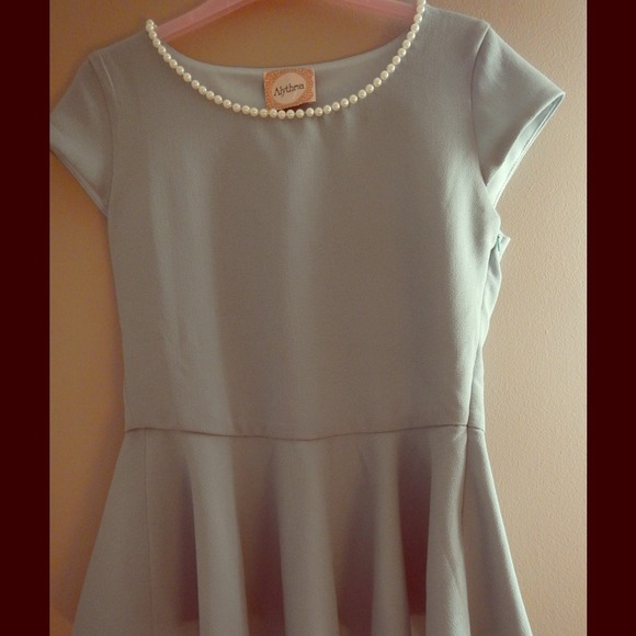 New & Unworn Pearl Neckline Mint Peplum Top