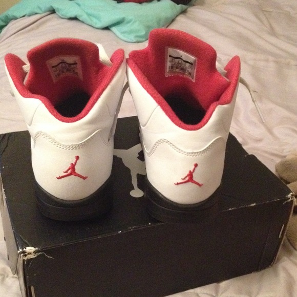 Retro 5s size 3y - Picture 2 of 3