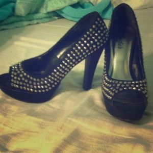 Candie's platform heels