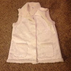 White vest