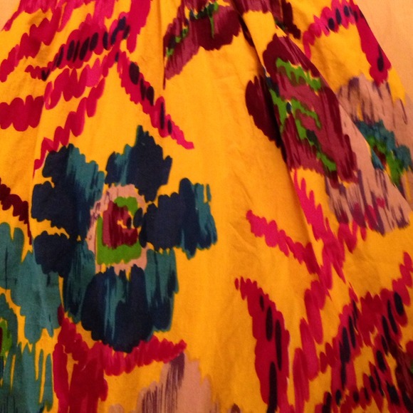 Floral halter dress - Picture 3 of 3