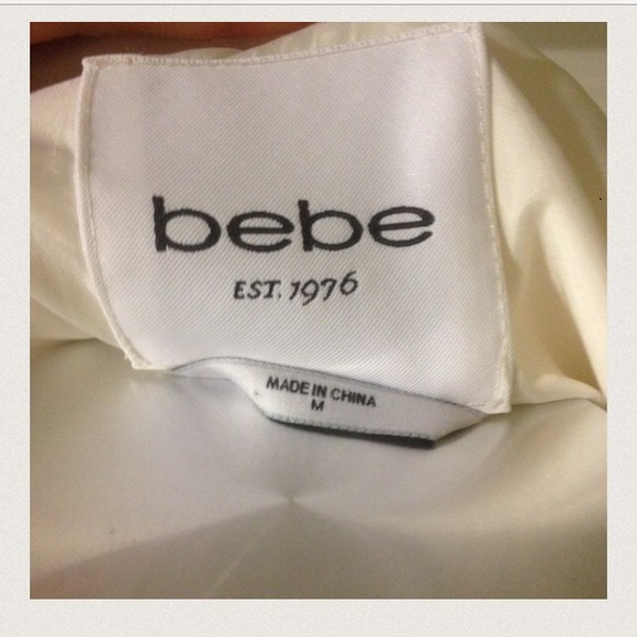 BEBE nwot cream dress jacket/ rain jacket