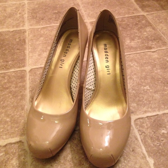 Madden girl cute nude heels!!! - Picture 4 of 4