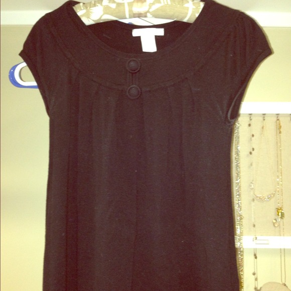 Black 2-button sweater