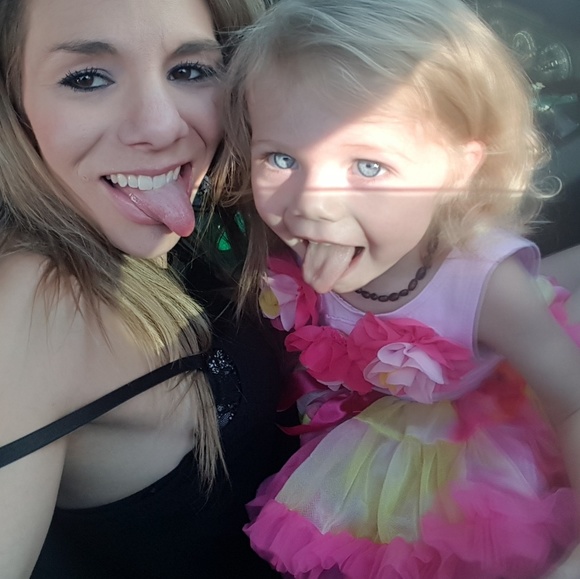 MEET YOUR SELLER//BUYER - Picture 2 of 4