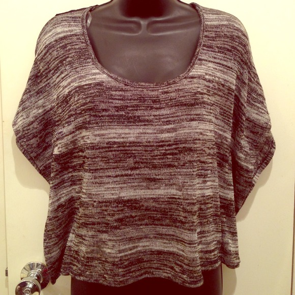 Striped batwing dolman style lace detail back
