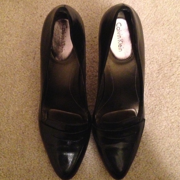 Black leather Calvin Klein heels