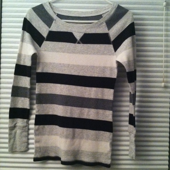 Old navy striped thermal