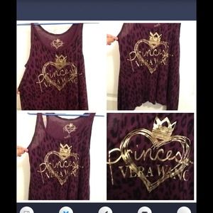 Size m cute dark purple top
