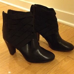 Cute winter black boots!!!