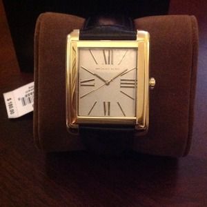 Michael kors  black leather band