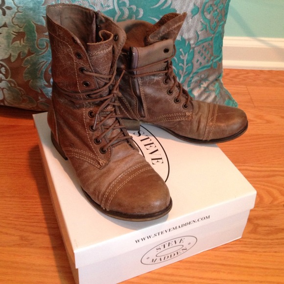Steve Madden Troopa Combat Boots