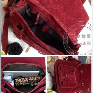 Bags - 🎉Host Pick🎉Vintage suede messenger bag Bags - 🎉Host Pick🎉Vintage suede messenger bag