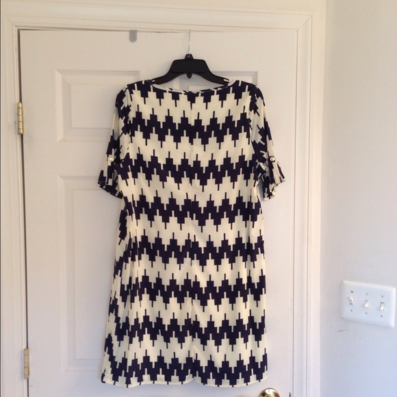 Navy and White Chevron dress - Picture 2 of 2