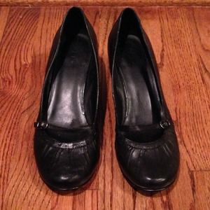 Black Mary Jane Shoe