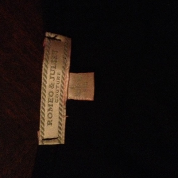 "Oversized" black top! - Picture 2 of 4